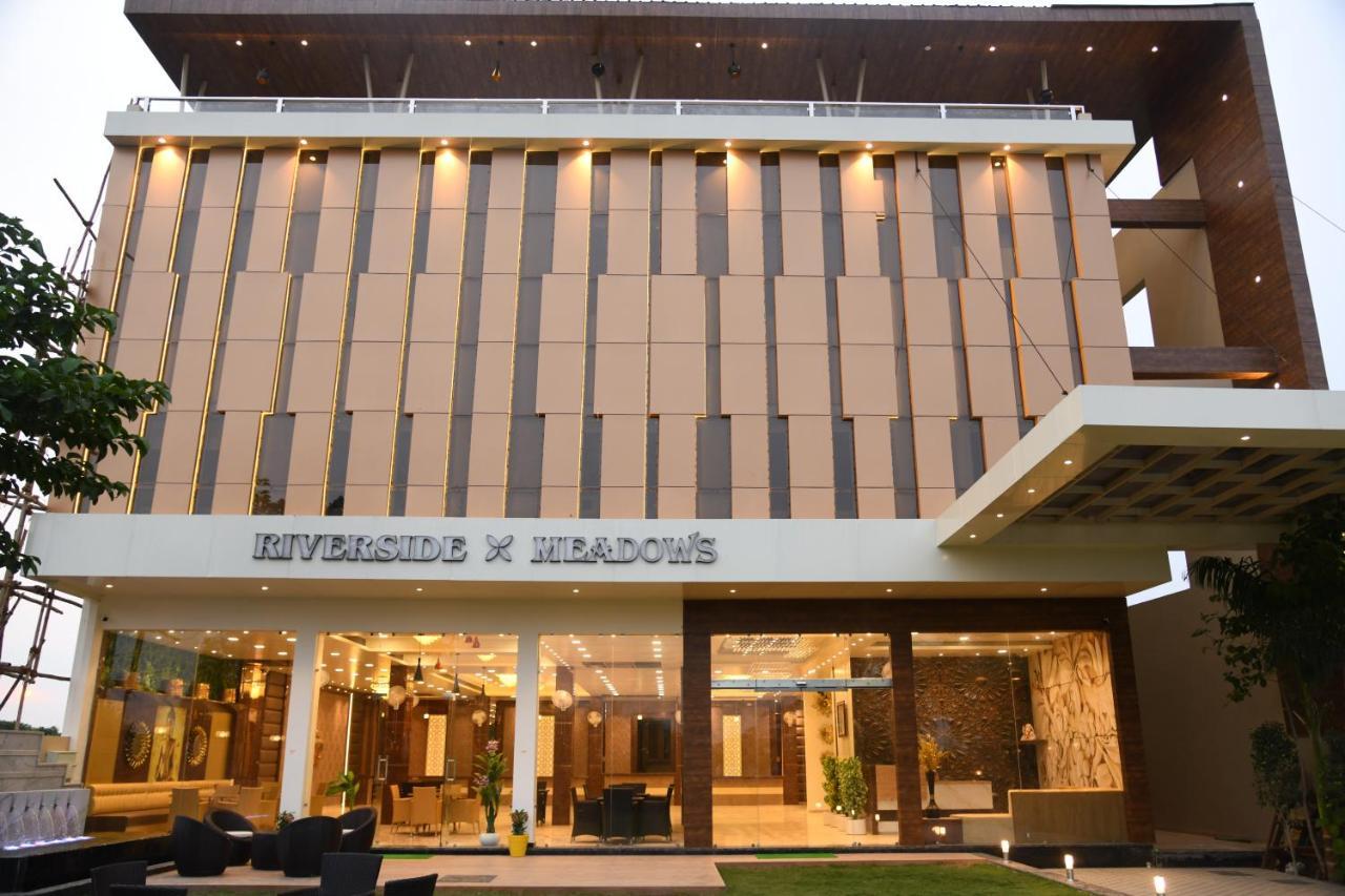 Riverside Meadows Ξενοδοχείο Vidisha Εξωτερικό φωτογραφία